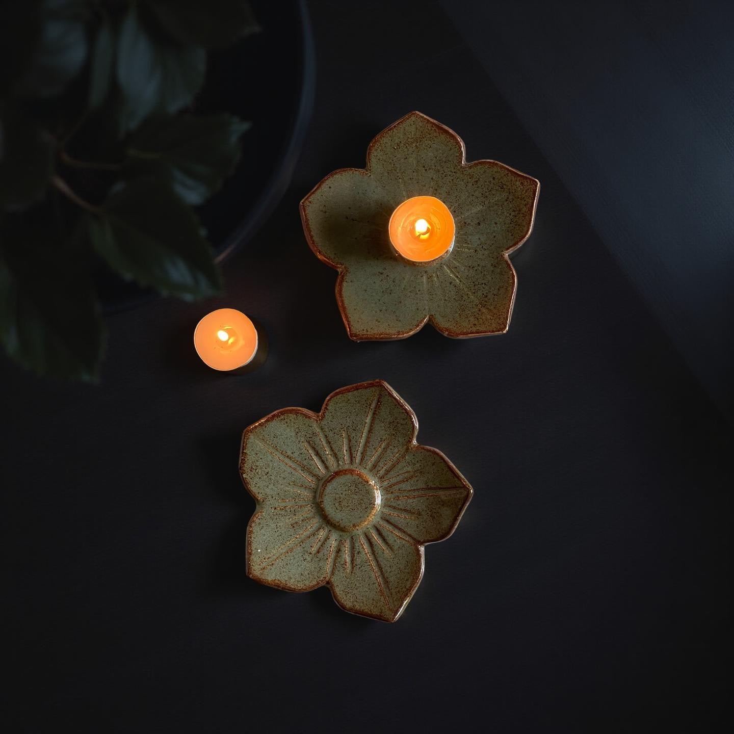 Dusk Flower Tea Light Holder - Set of 2