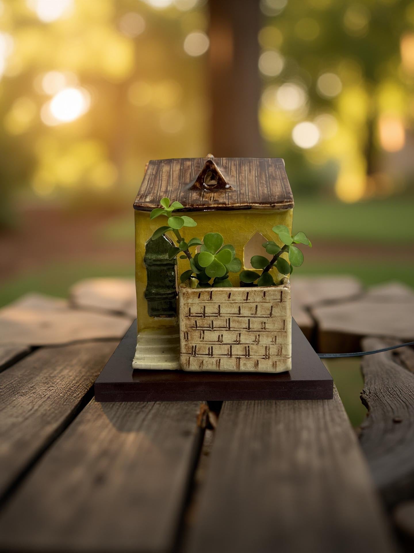 Garden Nook Lamp