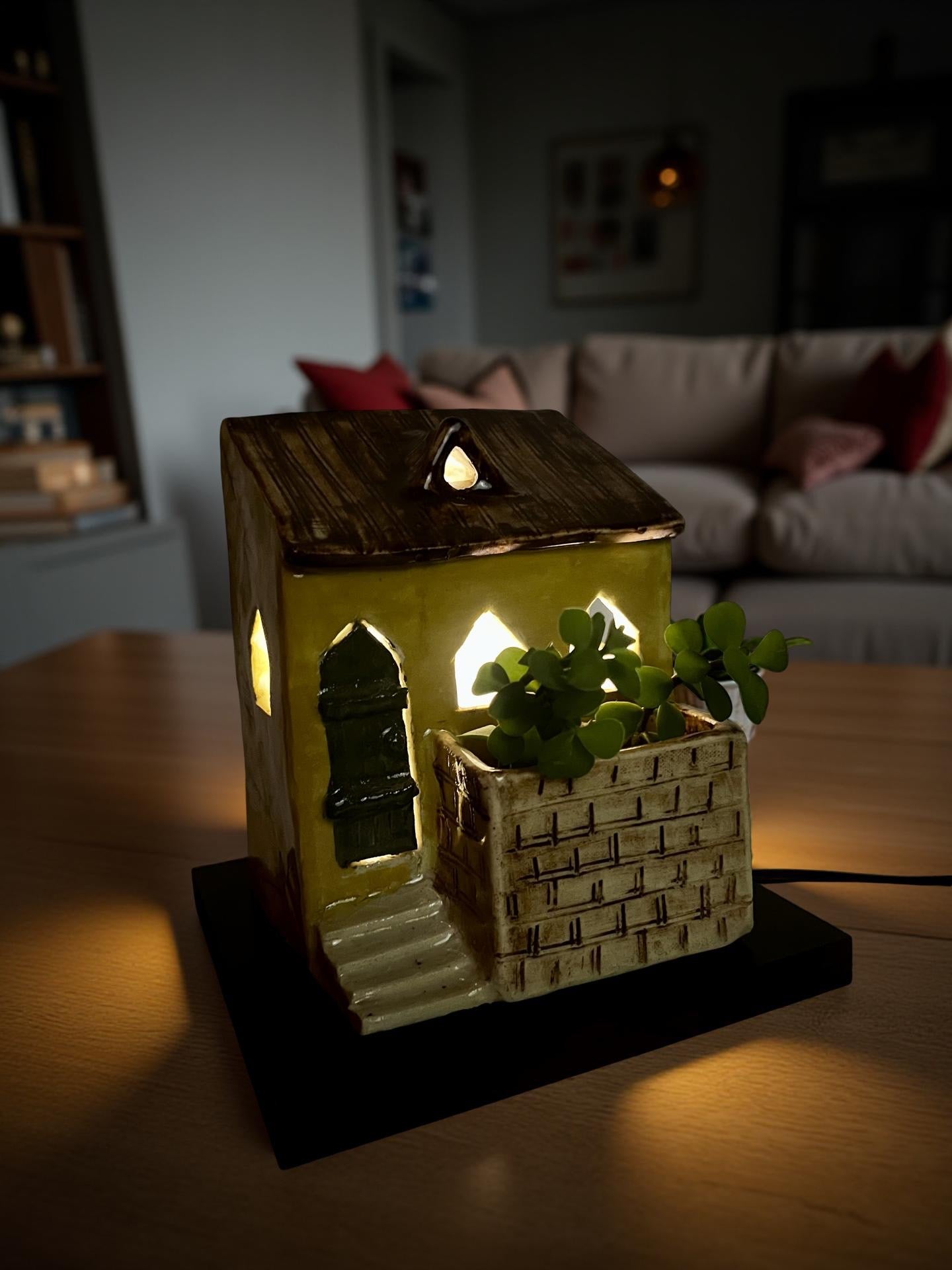 Garden Nook Lamp