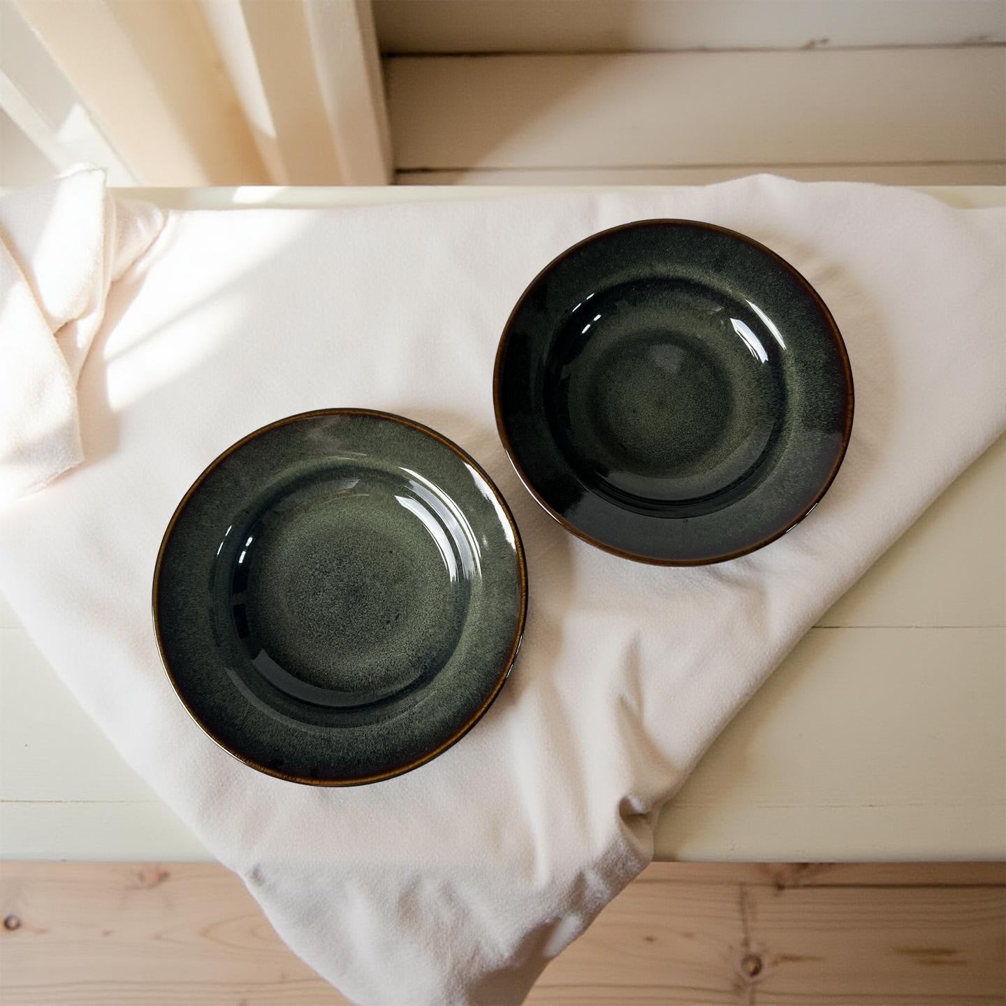 pasta plate
pasta bowl

